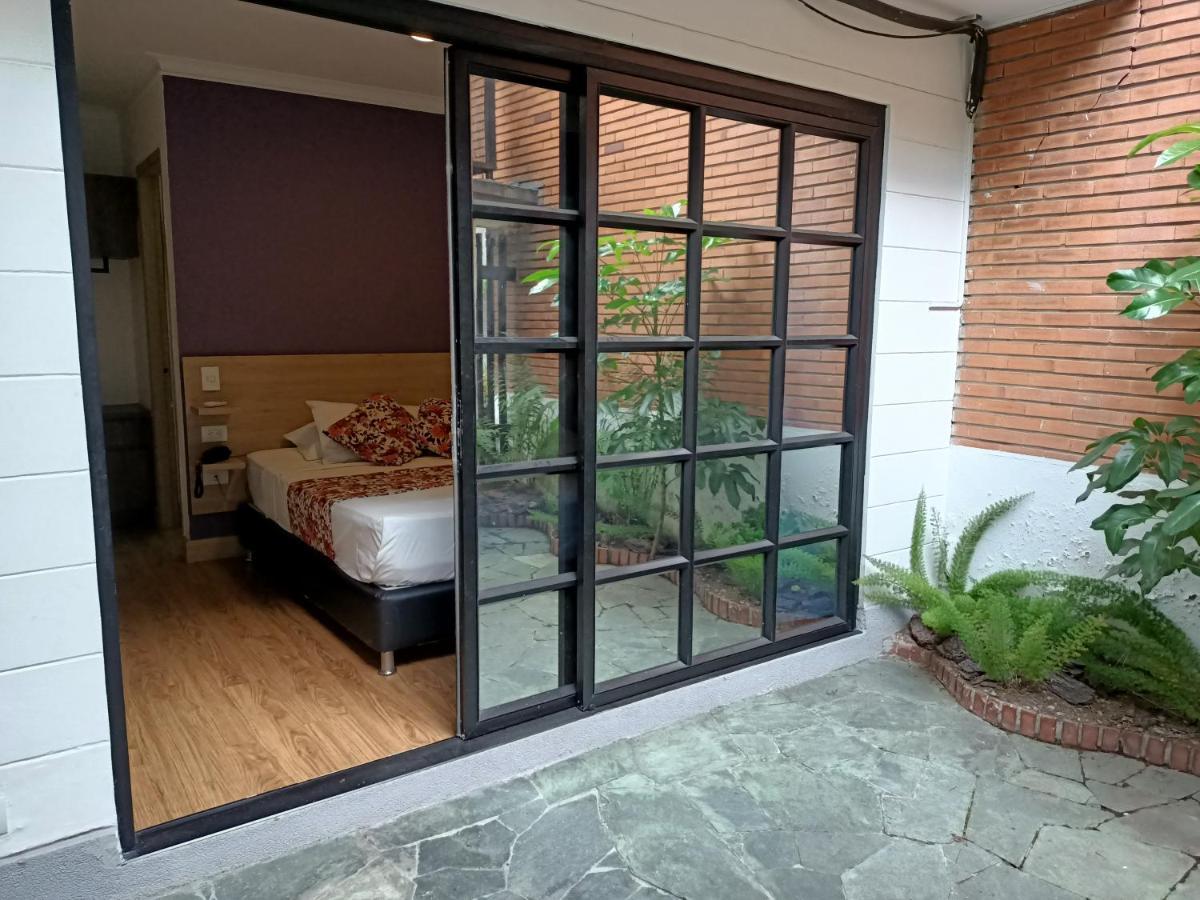Hotel Poma Rosa Medellín Exterior foto